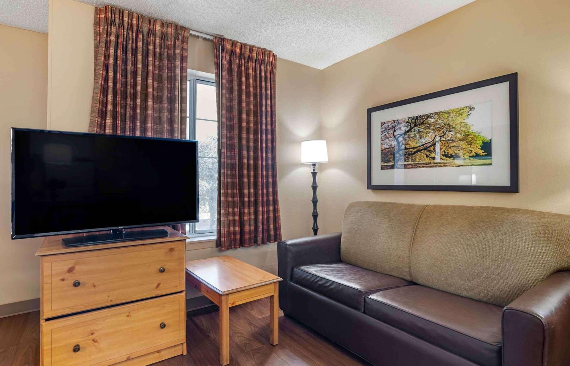 Extended Stay America Suites - Los Angeles - Монровия Екстериор снимка
