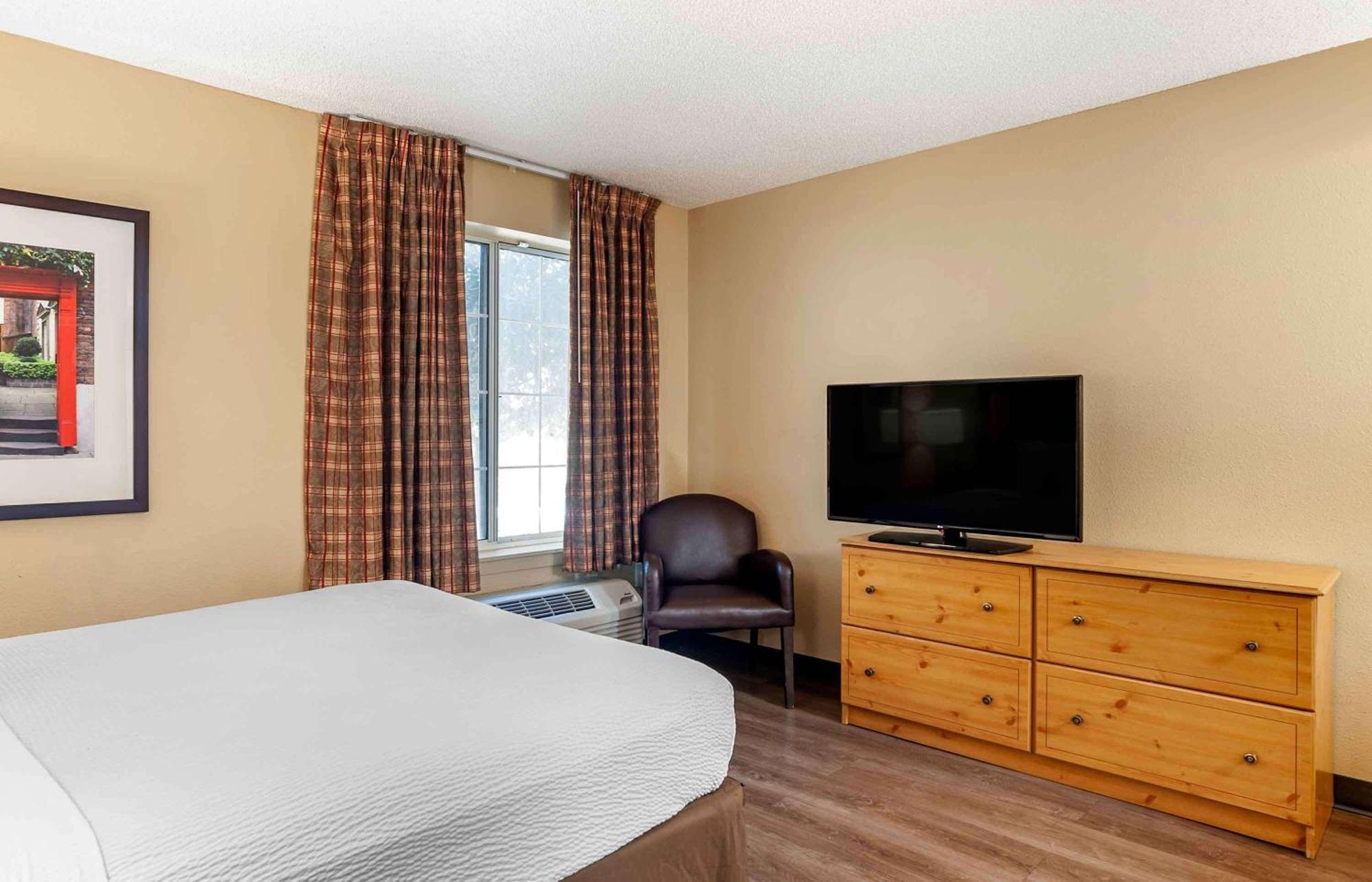 Extended Stay America Suites - Los Angeles - Монровия Екстериор снимка