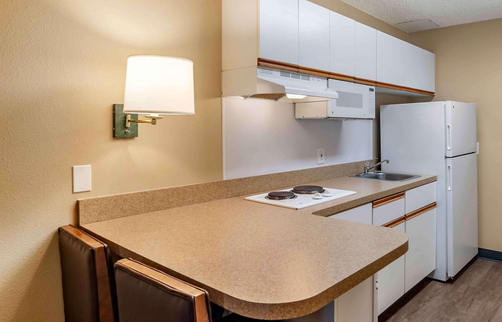 Extended Stay America Suites - Los Angeles - Монровия Екстериор снимка