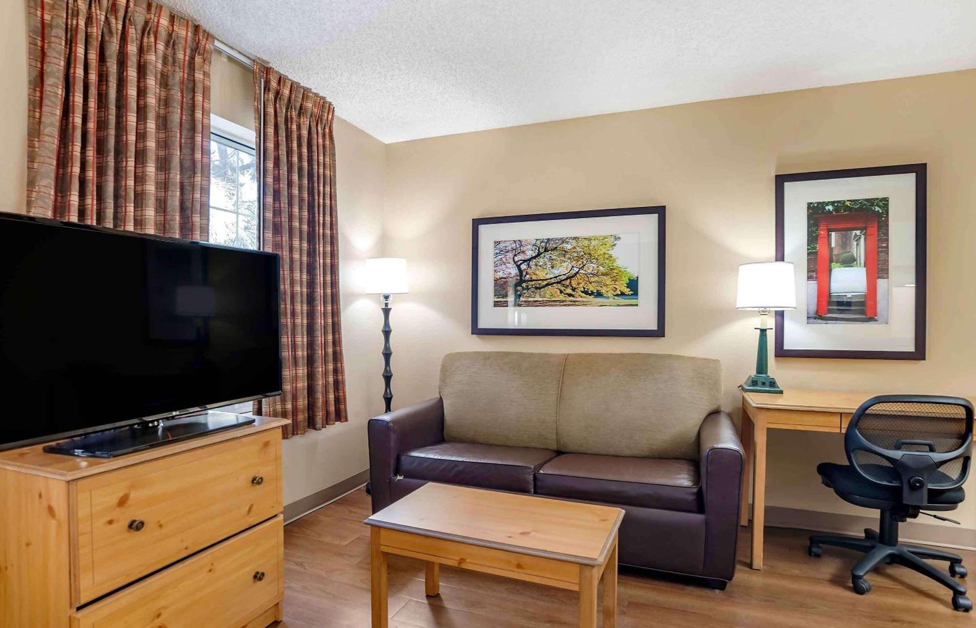 Extended Stay America Suites - Los Angeles - Монровия Екстериор снимка