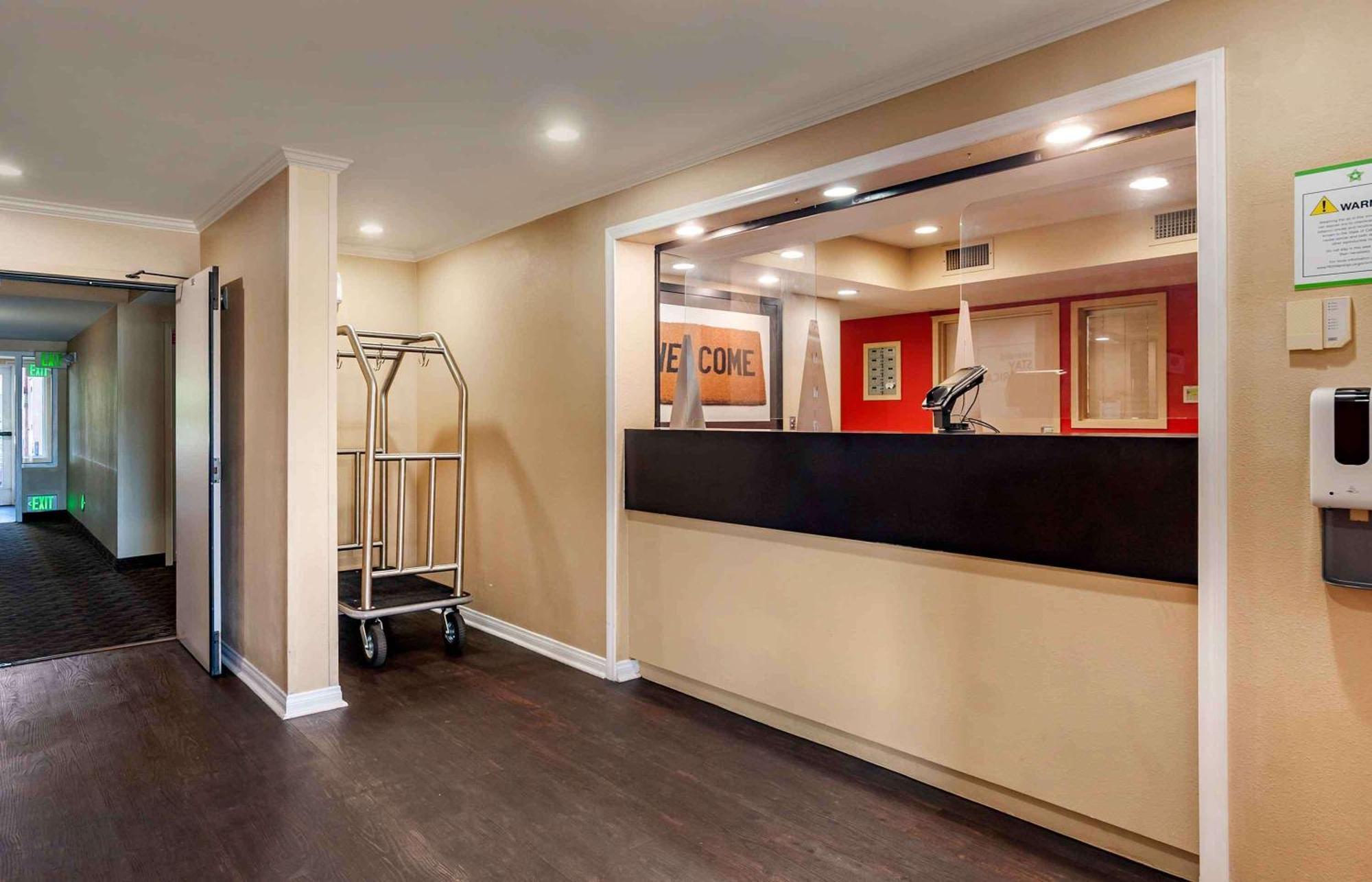 Extended Stay America Suites - Los Angeles - Монровия Екстериор снимка