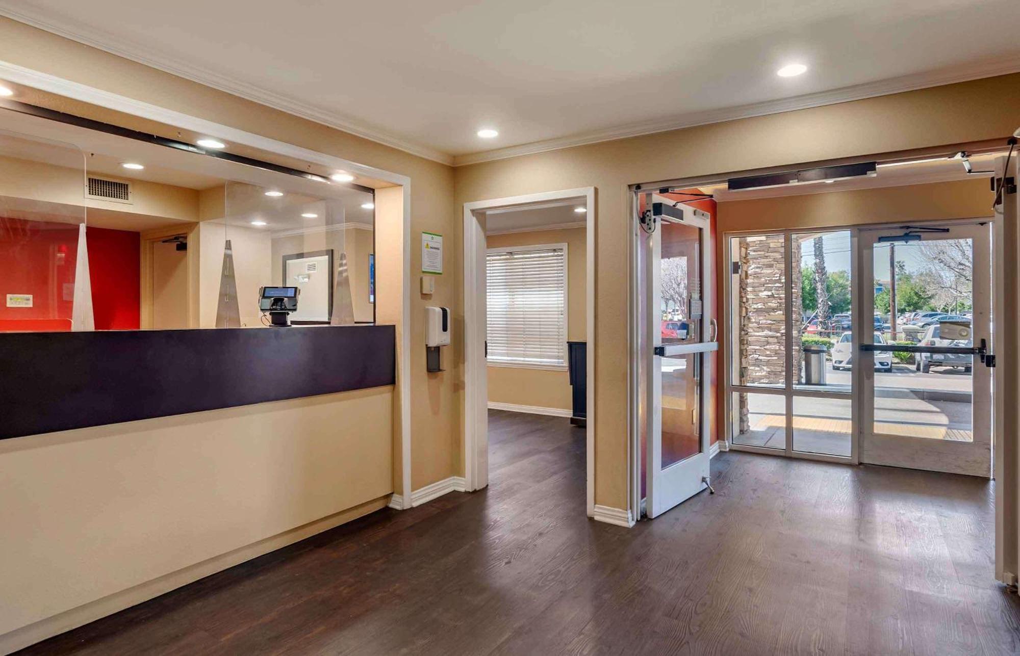 Extended Stay America Suites - Los Angeles - Монровия Екстериор снимка