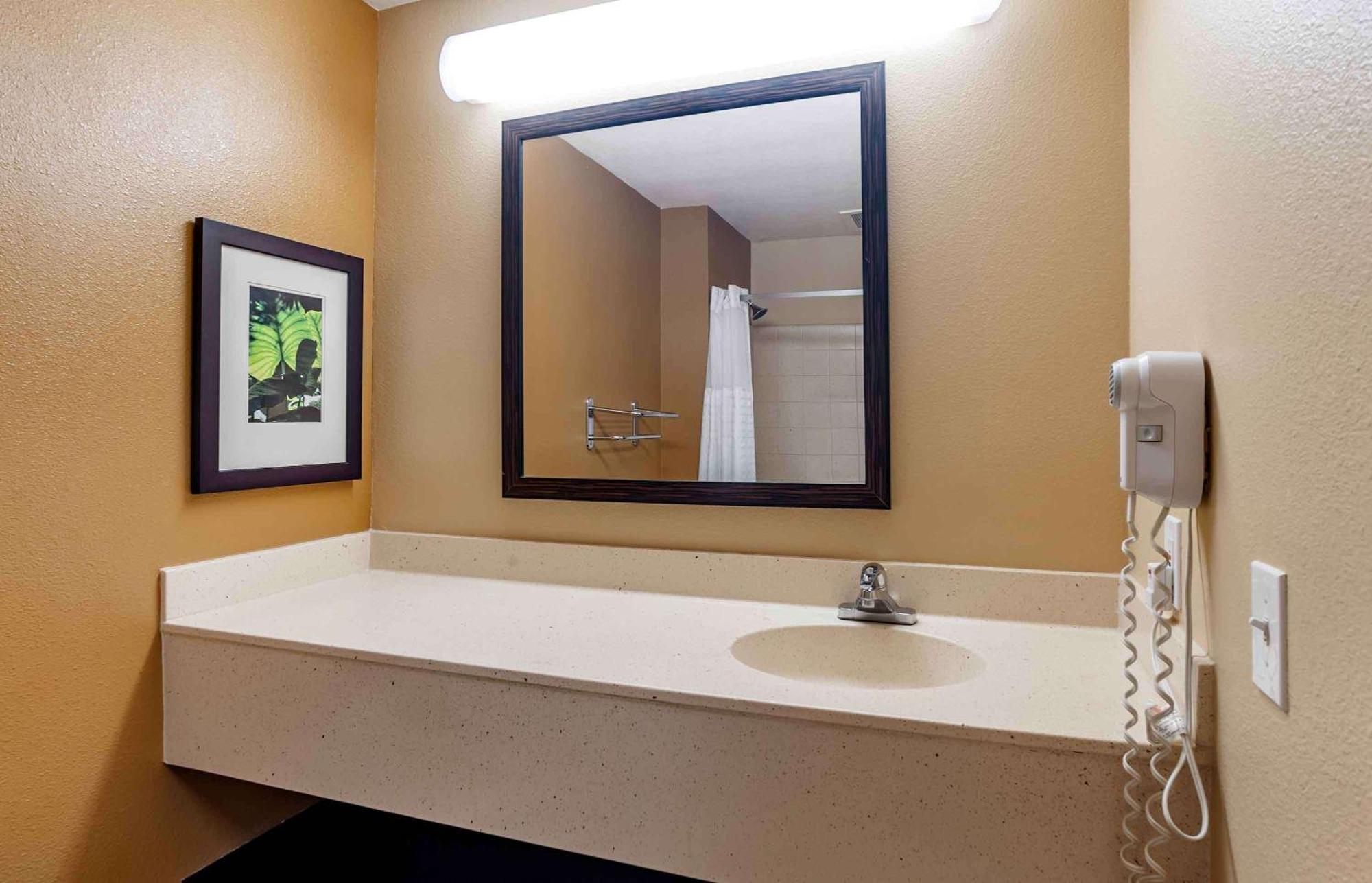 Extended Stay America Suites - Los Angeles - Монровия Екстериор снимка