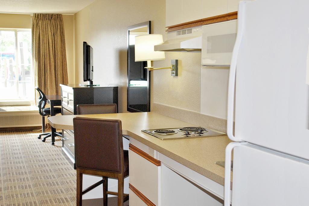 Extended Stay America Suites - Los Angeles - Монровия Екстериор снимка