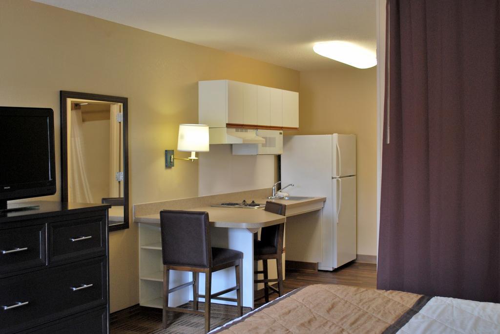 Extended Stay America Suites - Los Angeles - Монровия Екстериор снимка
