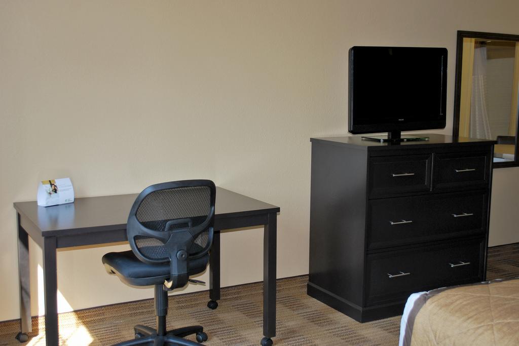 Extended Stay America Suites - Los Angeles - Монровия Екстериор снимка