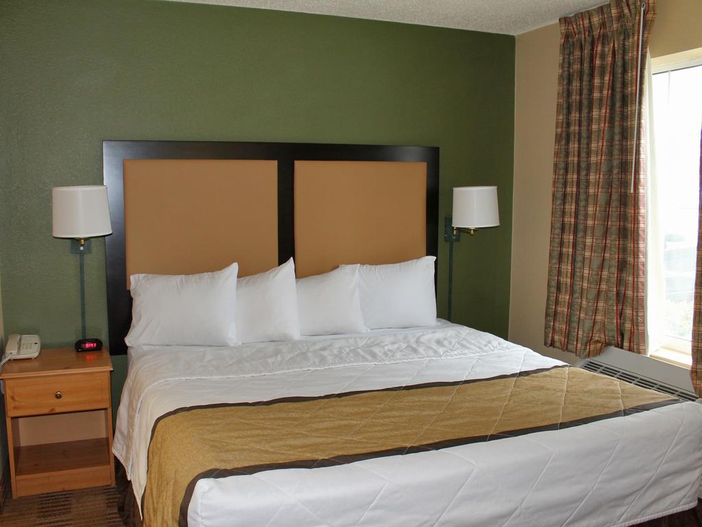 Extended Stay America Suites - Los Angeles - Монровия Екстериор снимка